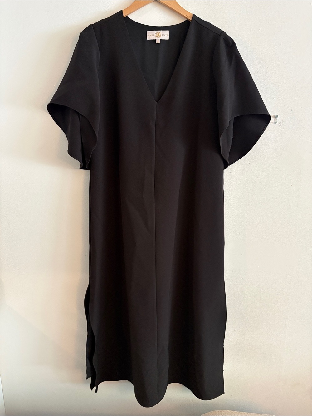 Anna Cate V-Neck Short Sleeve Midi Meredith Dress Women’s Size Medium